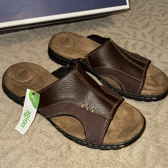 Croft & Barrow Men's Brown Sandals - Picture 3 of 6